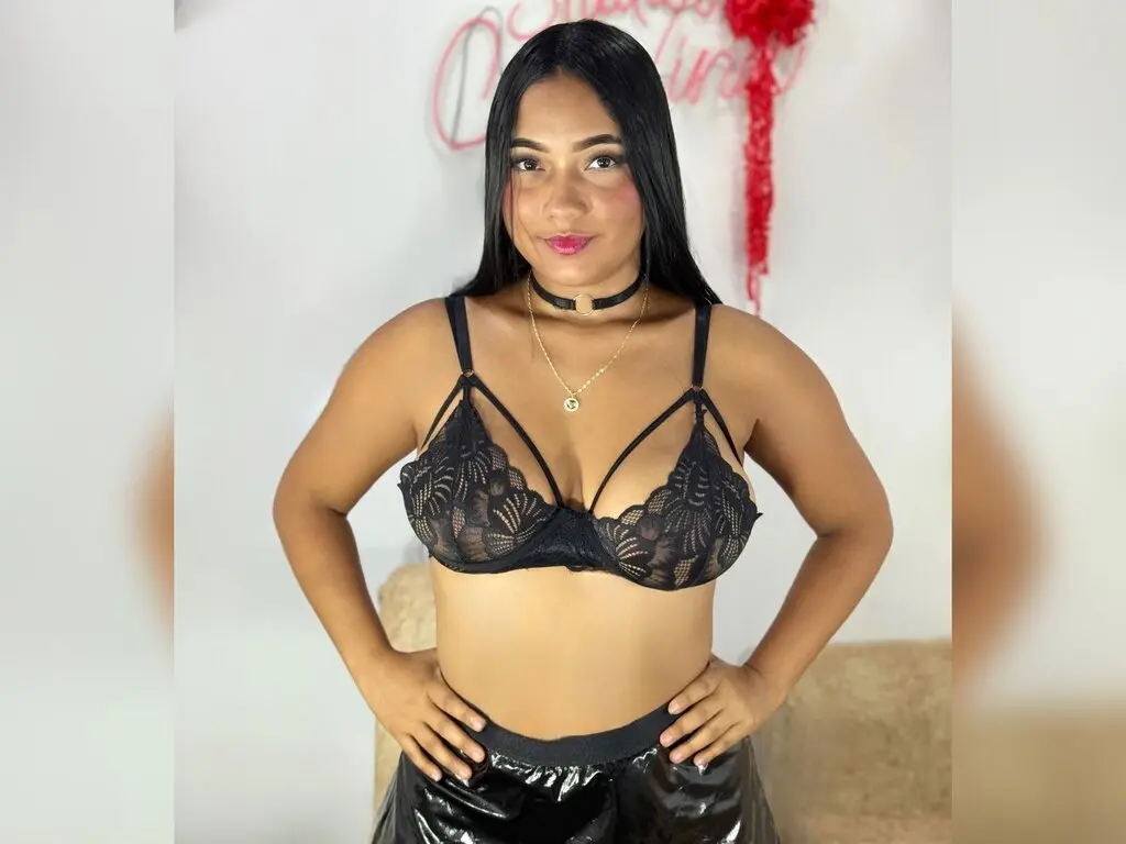 View AlanaRoberts Fuck Vids and Pics