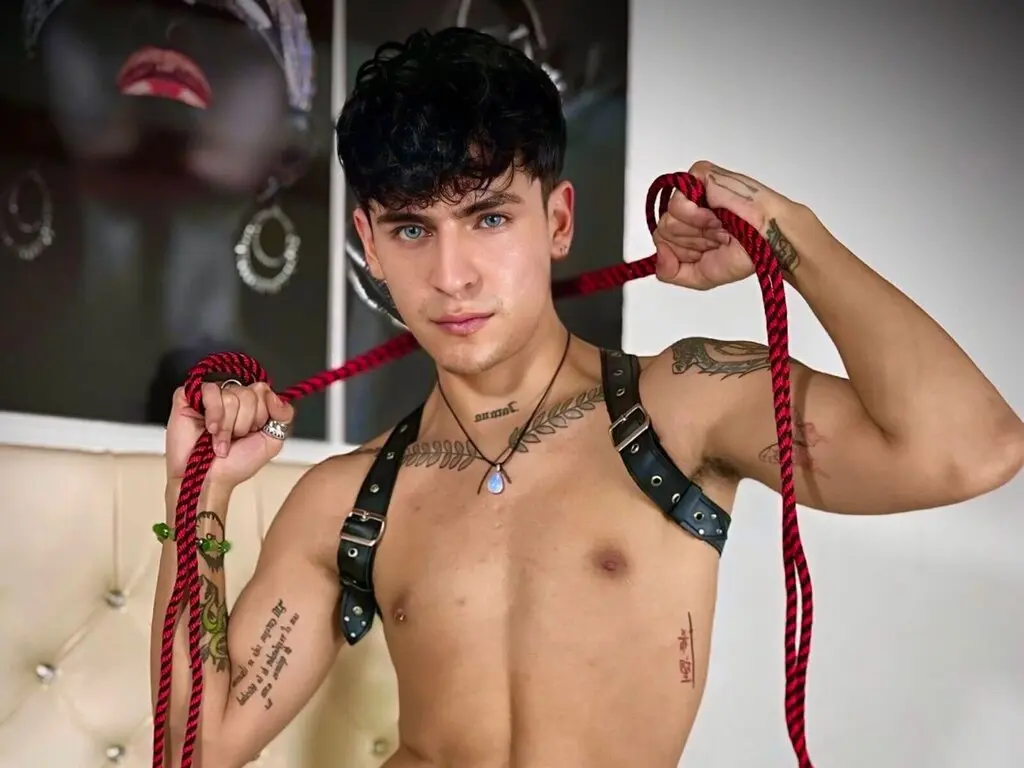 View CamilloGuzmn Fuck Vids and Pics