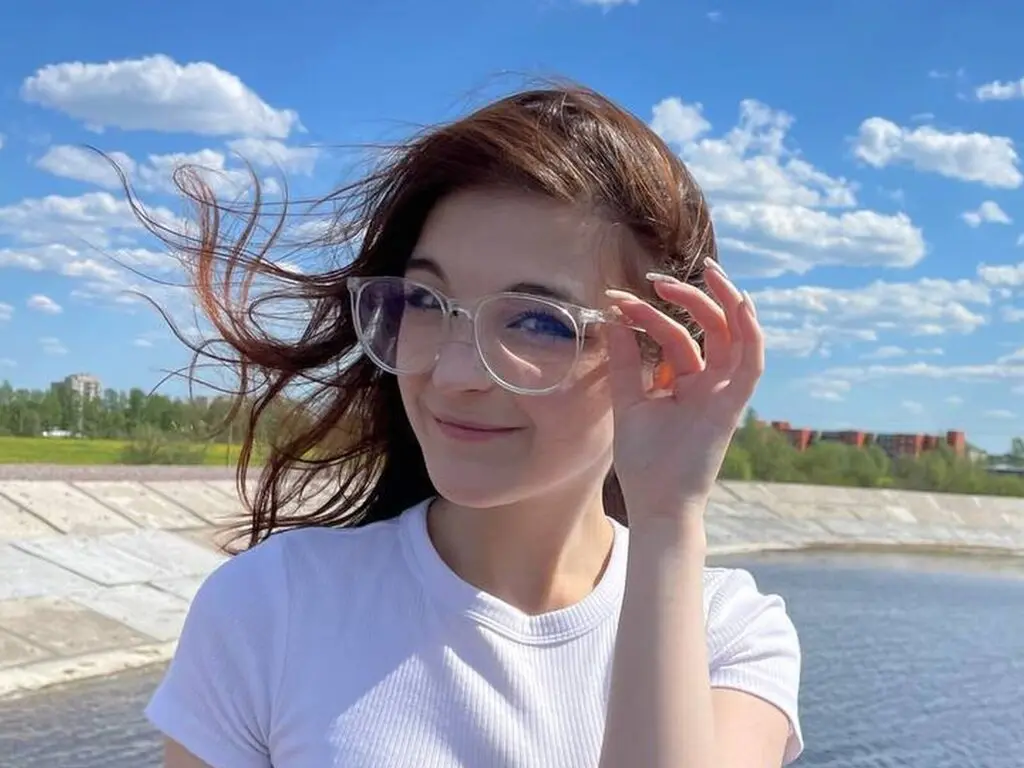 View DanaSweethome Fuck Vids and Pics