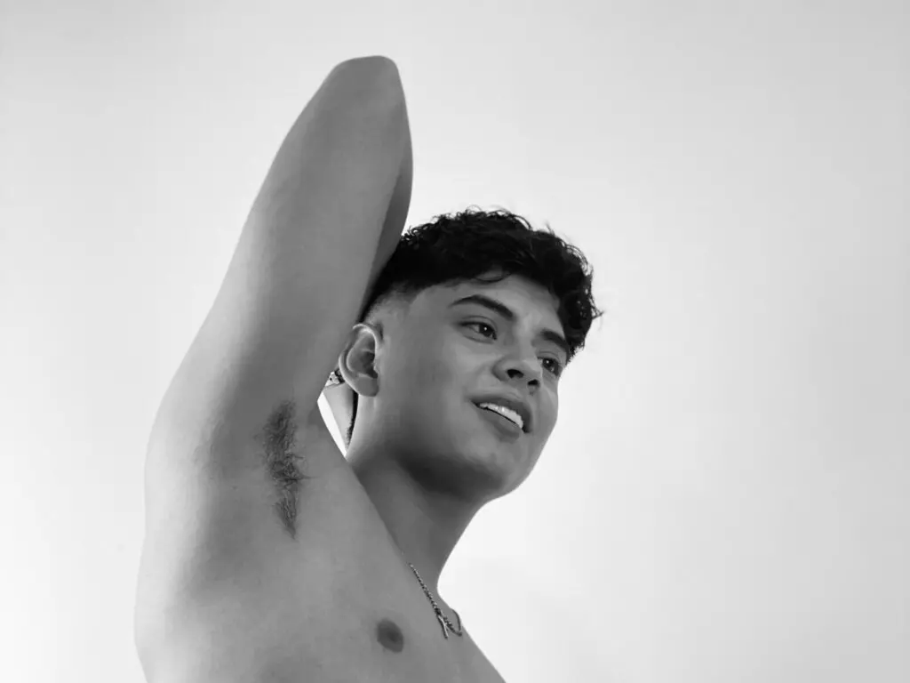 View DanielStones Fuck Vids and Pics