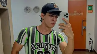 View HenrySenni Fuck Vids and Pics