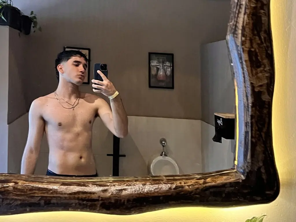 View LeoPardos Fuck Vids and Pics