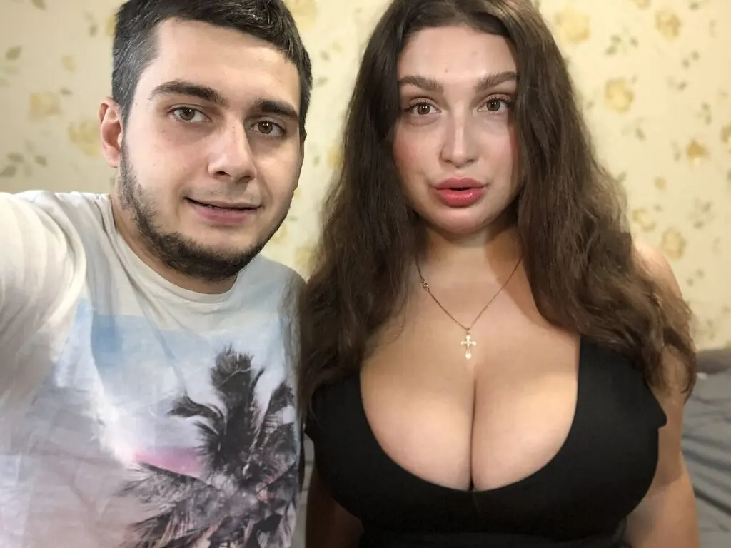 View LolaAndTommy Fuck Vids and Pics