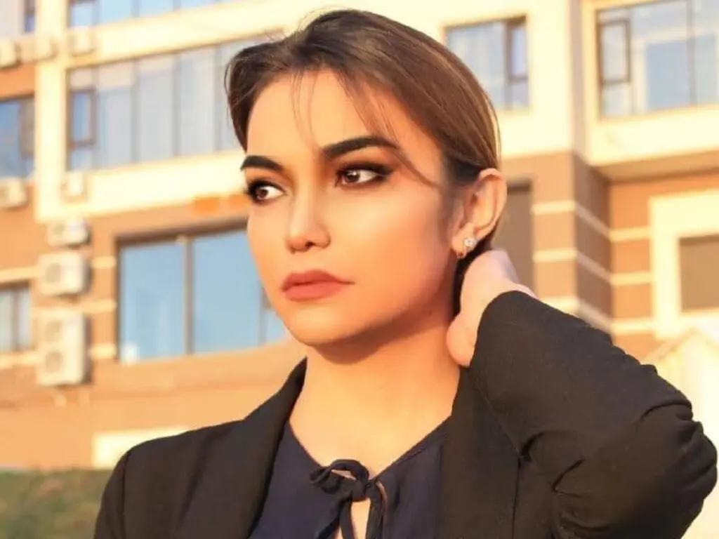 View MiaMorolle Fuck Vids and Pics