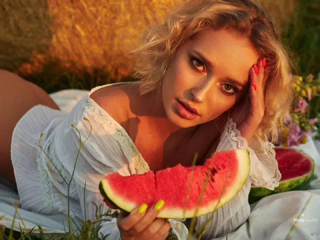 View MikaSingleton Fuck Vids and Pics